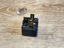 OEM Bosch 0332014213 Relay 20 Amp 24 Volt