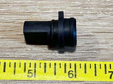 Johnson Evinrude OMC 512749 Connector