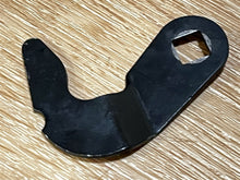 Mercury 816202 Latch Hook - Used