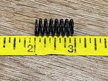Volvo Penta 813945-3 813945 Spring