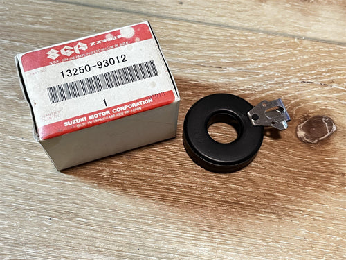 Suzuki 13250-93012 Float