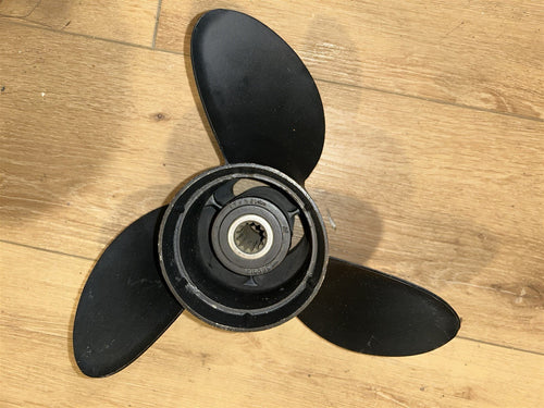 OEM Johnson Evinrude OMC Stainless Steel 12 3/4 x 21 Propeller Prop 13 Spline