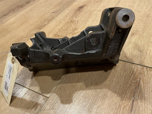 1975-1994 Chrysler Force 817783A5 70-150HP Swivel Bracket - Used