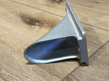 Chrysler 300116 F300116 Snout