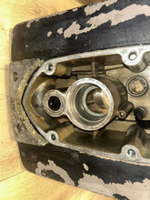 OMC Cobra Upper King Gear Housing 986956 5.8L Cone Clutch 987526 3854037