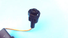 Chrysler Force F615475 Ignition Coil - Used)