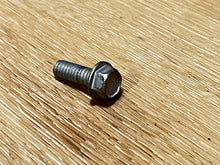 Johnson Evinrude OMC 333677 Screw - Used