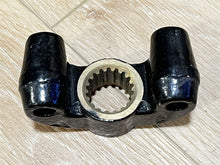 Mercury 73984T Bottom Yoke