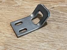 Chrysler 85774 Latch
