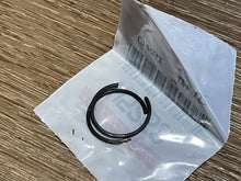 Wiseco 3115P2 Piston OMC/3 Loop Charge Bore Size 3.0200-3.0210