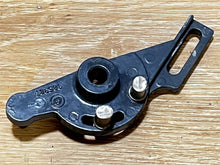 Johnson Evinrude OMC 985387 Lever Arm & Pin Assembly - Used