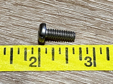 Force F1733 Screw