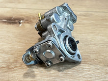 Suzuki 16100-94615 Oil Pump Assembly - Used