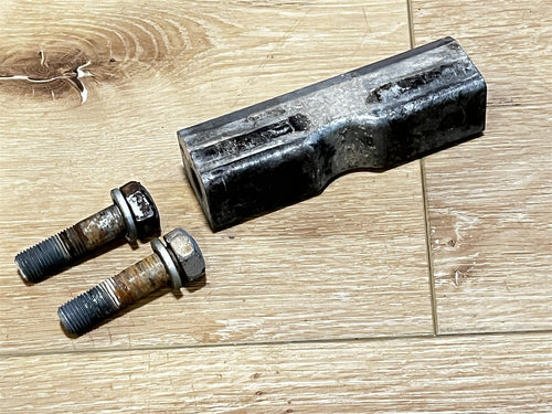Suzuki 54166-94501 Lower Mount Stopper 09104-14002 Bolts -Used
