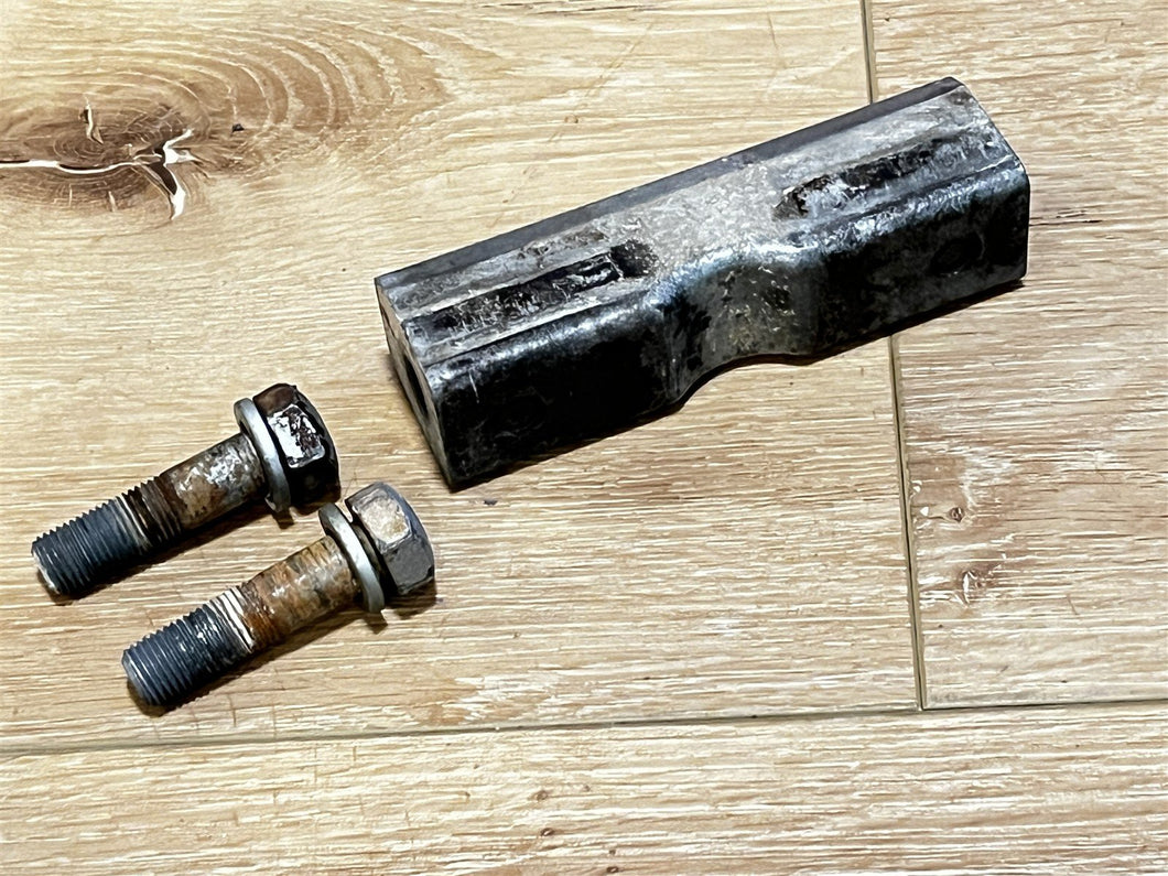 Suzuki 54166-94501 Lower Mount Stopper 09104-14002 Bolts -Used