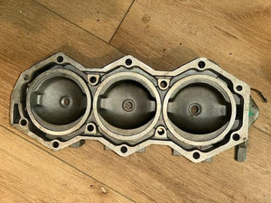 NOS Johnson Evinrude OMC 329773 Starboard Cylinder Head 150/235HP 1983-1985