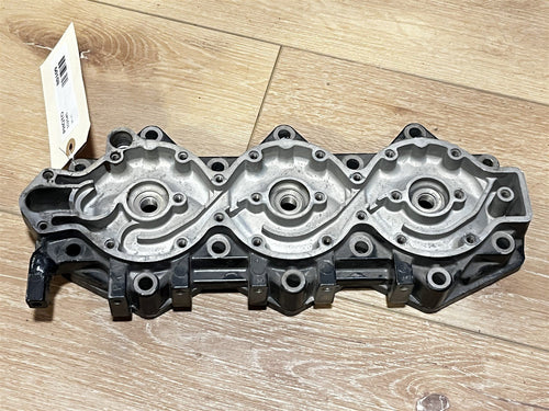 Johnson Evinrude OMC 332545 Starboard Cylinder Head