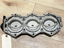 Johnson Evinrude OMC 332545 Starboard Cylinder Head