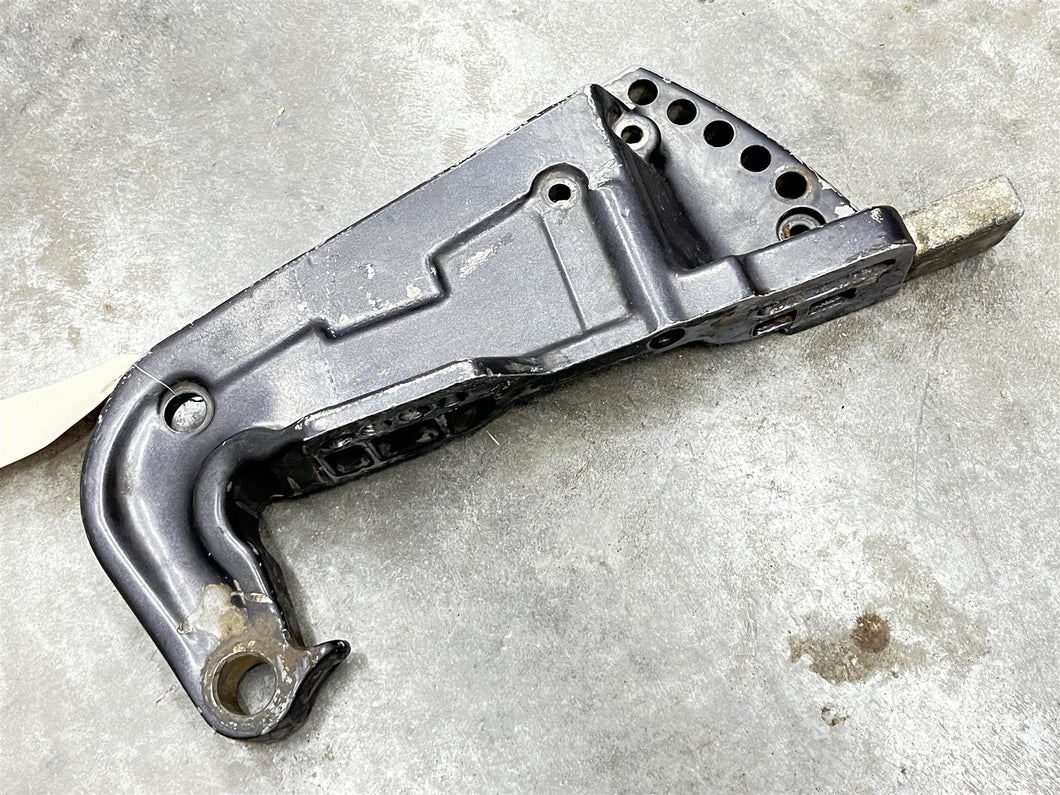 Johnson Evinrude OMC 395843 Port Stern Bracket - Cast # 331595 - Used
