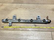 (A100-F401) - Johnson Evinrude OMC 5030710 Delivery Pipe/Fuel Rail - Used