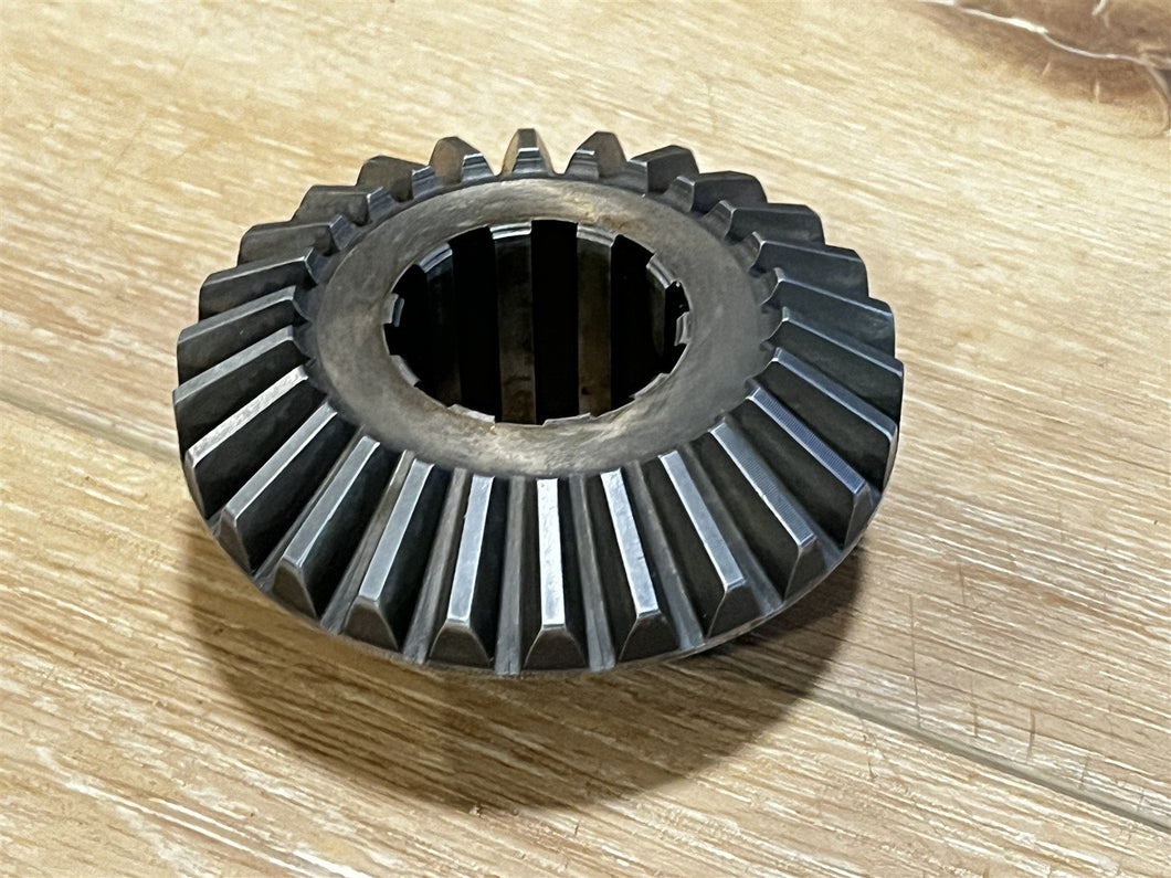 Volvo Penta 832536 Gear AQ250 - Used