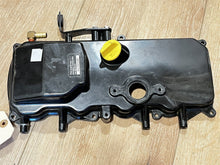 Mercury 857084C 1 Valve Cover - Used