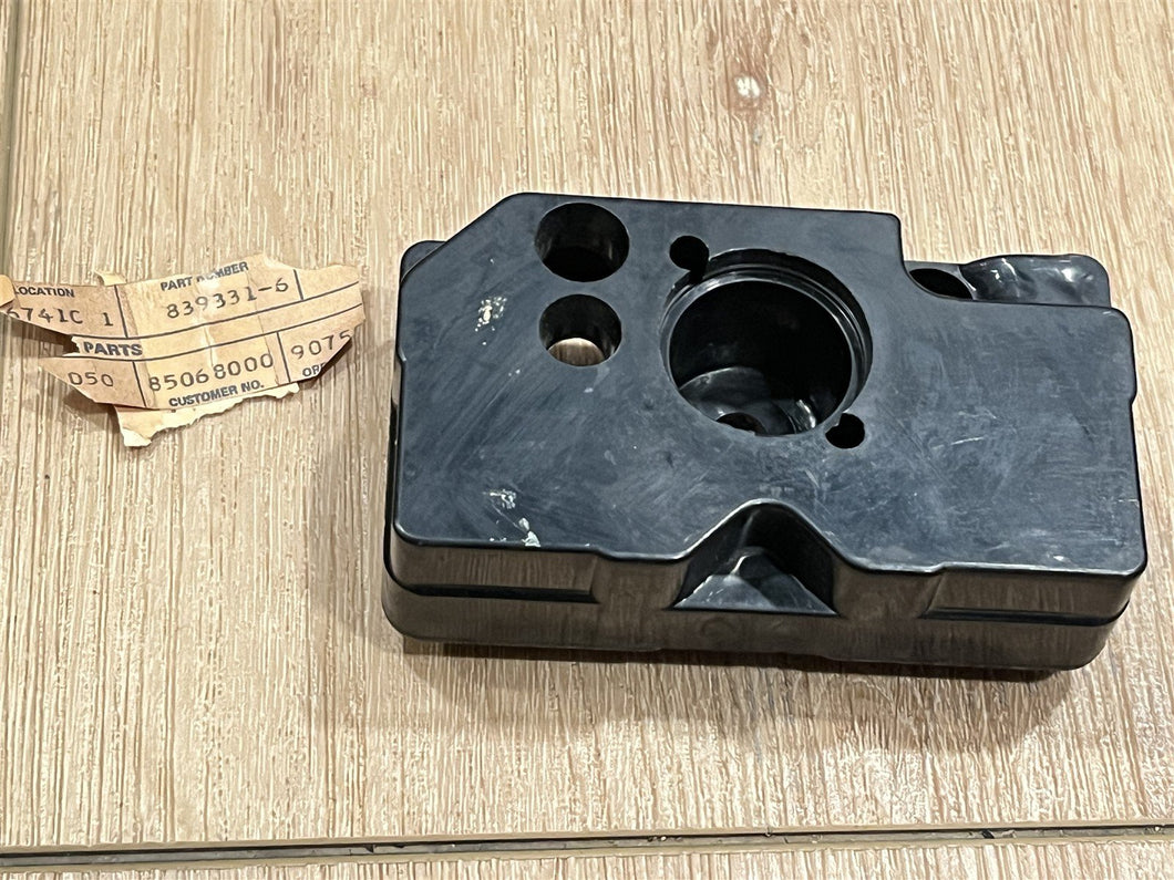 Volvo Penta 839331 839331-6 Relay Housing