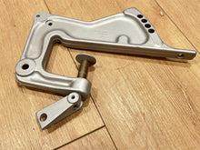 Chrysler A269532-1 Stern Bracket