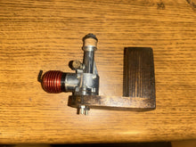 Rare 1950's McCoy "Duro Glo" Engine Diesel CL/RC Engine (SR)