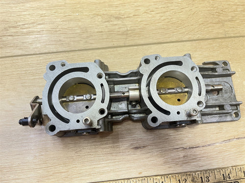 Johnson Evinrude OMC 437539 Throttle Body Assembly 339674 - Used