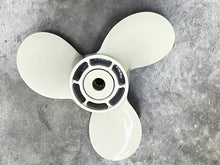 Michigan Wheel AMC-490 Propeller 8 1/2 x 8 1/2 Chrysler 20-25HP 1968+ 152002