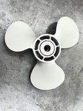 Michigan Wheel PR-8 Propeller 8 1/2 x 10 Chrysler 20-25hp 1968+
