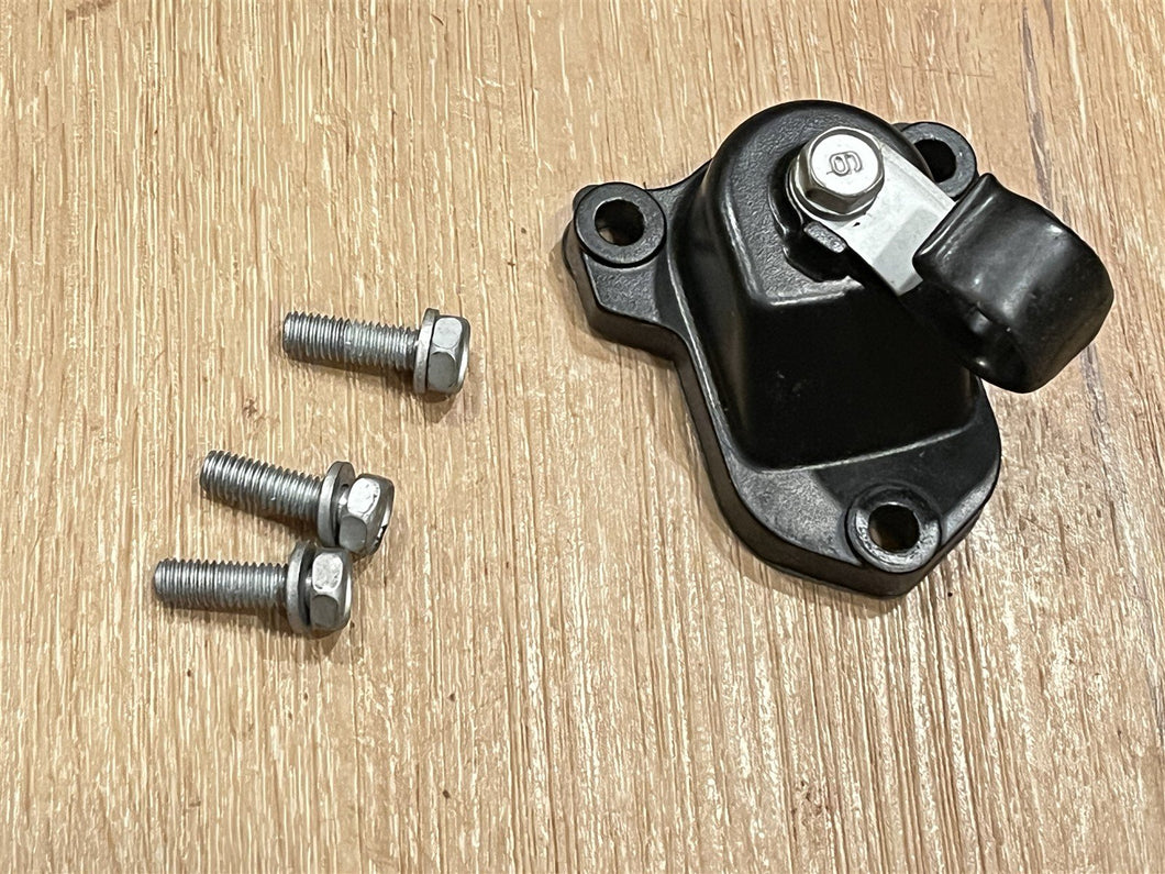 Mercury 804083 Cover 881428 Bolts - Used