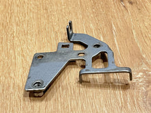 Yamaha 682-44118-70-00 Bracket - Used