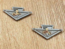 Nice Pair of 1960 Evinrude Fisherman 204608 Emblems/Appliques - Used