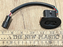 Mercury 8M0037225 OEM Trim Switch 8M0032848 Retainer - Used