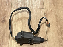 Mercury 8M0142253 Shift Actuator - Used