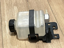 Mercury 806193A24 Reservoir Bottle 860065A1 Bracket 808023T Strap