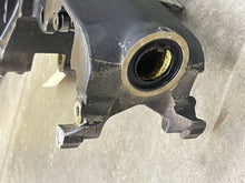 OMC Johnson/Evinrude 435005 Swivel Bracket - Used