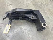 Mercury 8710A17 Swivel Bracket - Used