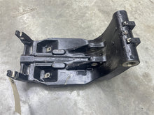 Mercury 8710A17 Swivel Bracket - Used