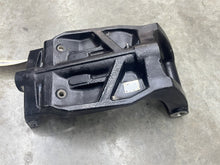 Mercury 8710A17 Swivel Bracket - Used