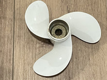 OEM Johnson Evinrude OMC 391096 Propeller 8" x 7"