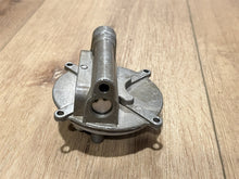 OEM Johnson Evinrude OMC 172592 Valve Body