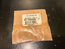 New OEM Johnson Evinrude OMC Trim Motor O-Ring + Drive Key 778266