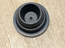 OEM Johnson Evinrude OMC 3853842 Oil Cap
