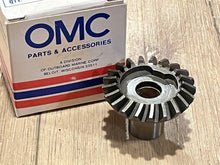OEM Johnson Evinrude OMC 390971 Gear & Bushing