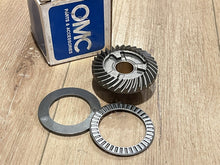 OEM Johnson Evinrude OMC 394793 Gear, Washer & Bearing