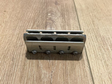 Johnson Evinrude OMC 383621 Reed Block