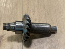 OEM Johnson Evinrude OMC 980481 Shaft Gear & Bearing